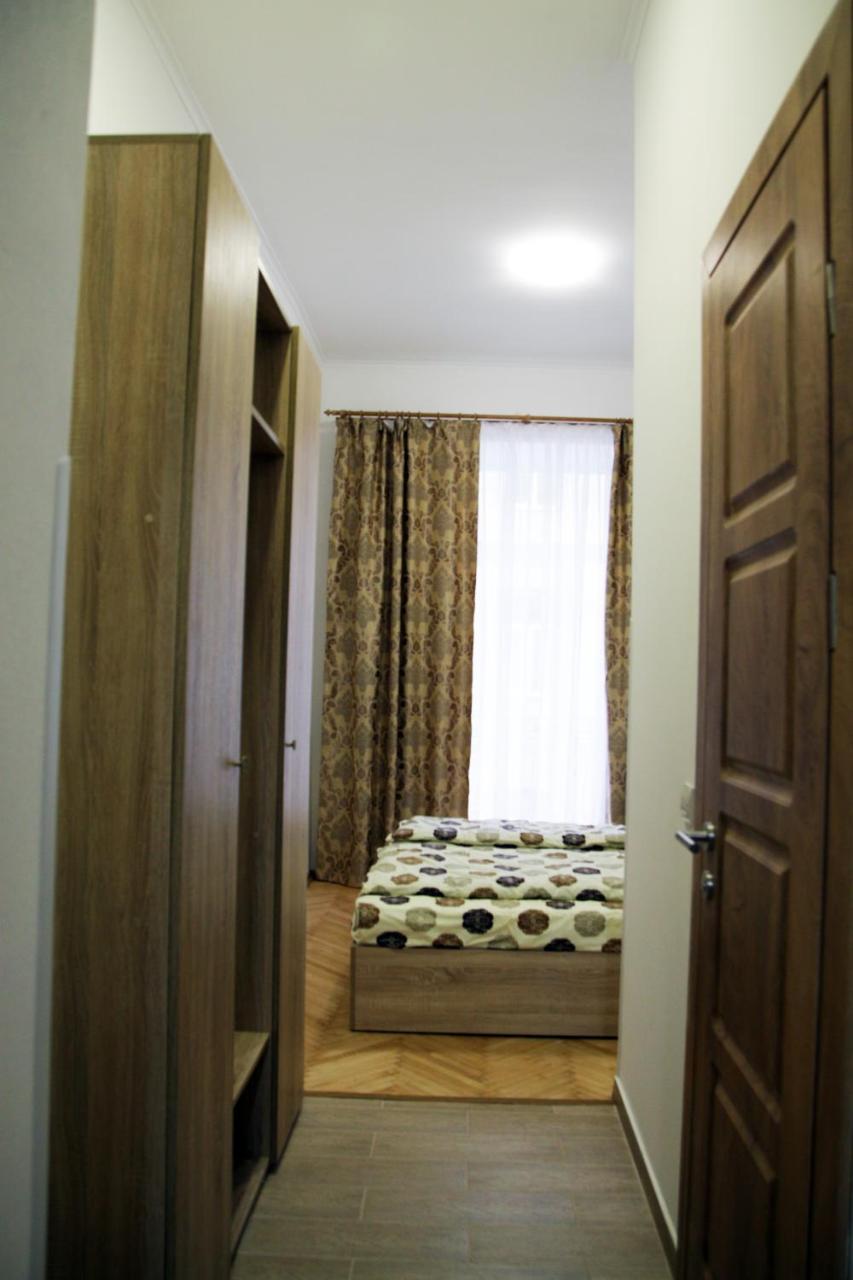 Etno Hostel Lviv Extérieur photo